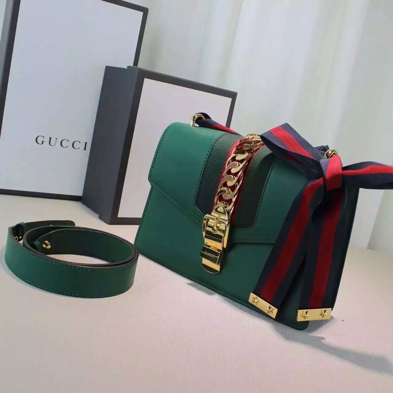 ID.140044|421882-gre-l|Gucci sylvie牛皮肩背包