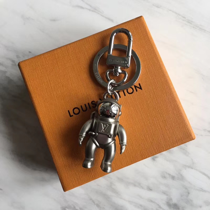 Izsilver Astronaut Keychain Louis Vuitton MP2213 Silver