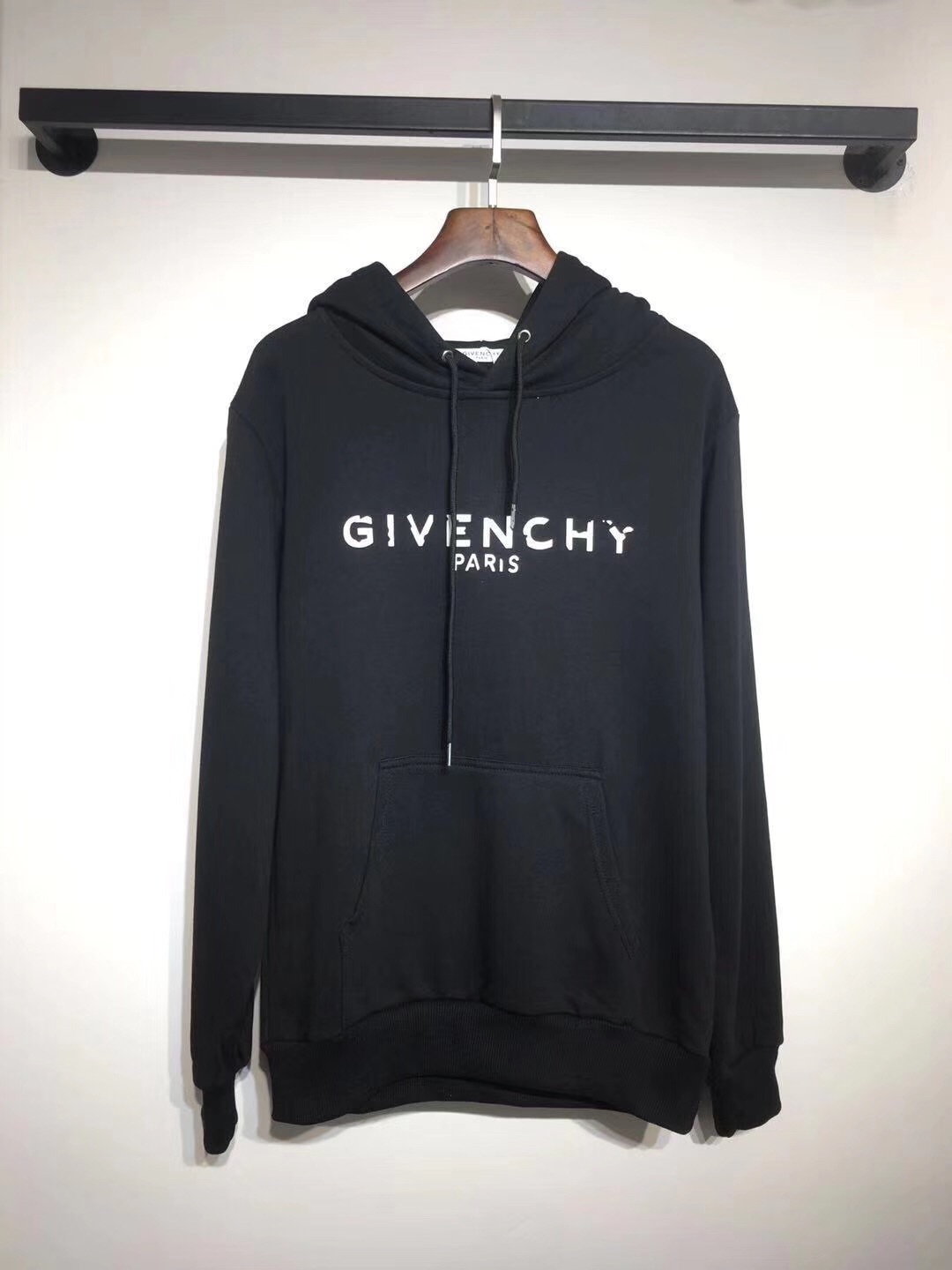 givenchy衣服,givenchy手拿包,givenchy香水,givenchy紀梵希官方網站,givenchy口紅-givenchy線上購物