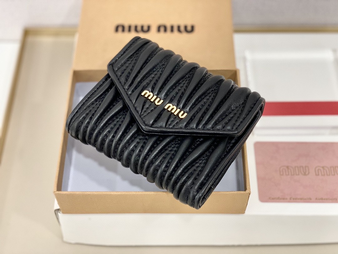 Miu miu discount 短夾